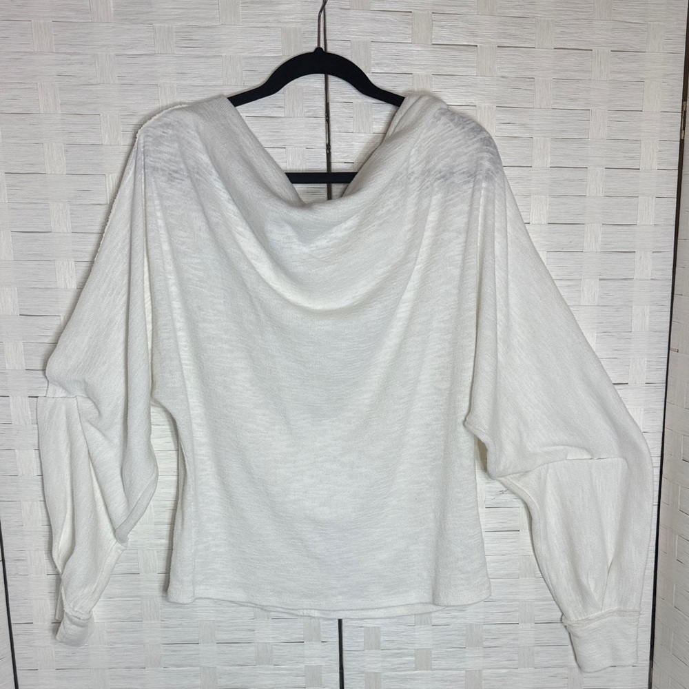 We The Free Off White Oversized Cowl Neck Dolman Sleeve Reverse Seam Size Large